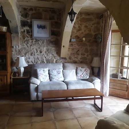 Oda ve Kahvaltı Farmhouse Zebbug